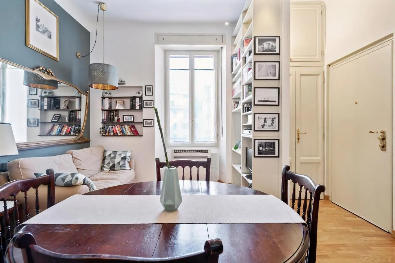 Altido Warm Flat For 3 In Isola, 10 Min To Centre location