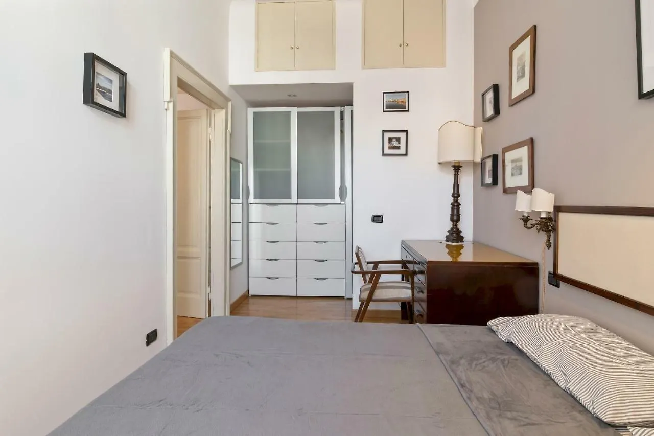 Altido Warm Flat For 3 In Isola, 10 Min To Centre Διαμέρισμα Μιλάνο 0*,